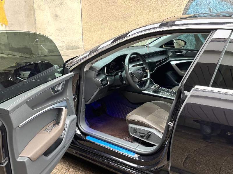 Audi A7L, 2023 — фото 8 из 10