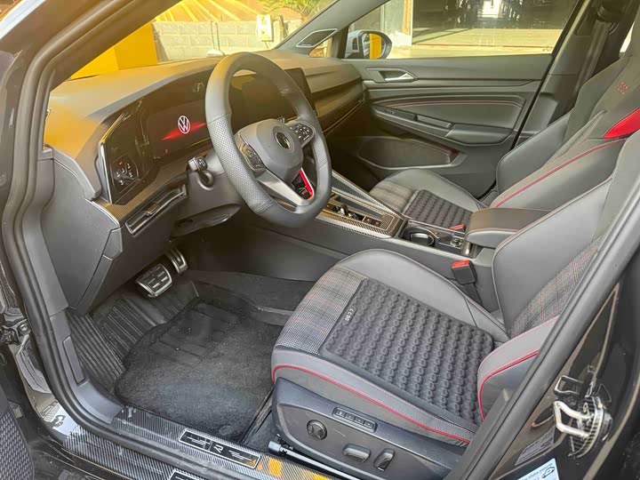Volkswagen Golf GTI, 2024 — фото 5 из 7