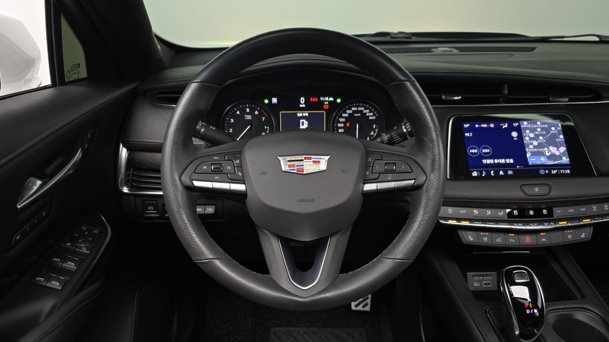 Cadillac XT4, 2023 — фото 12 из 12