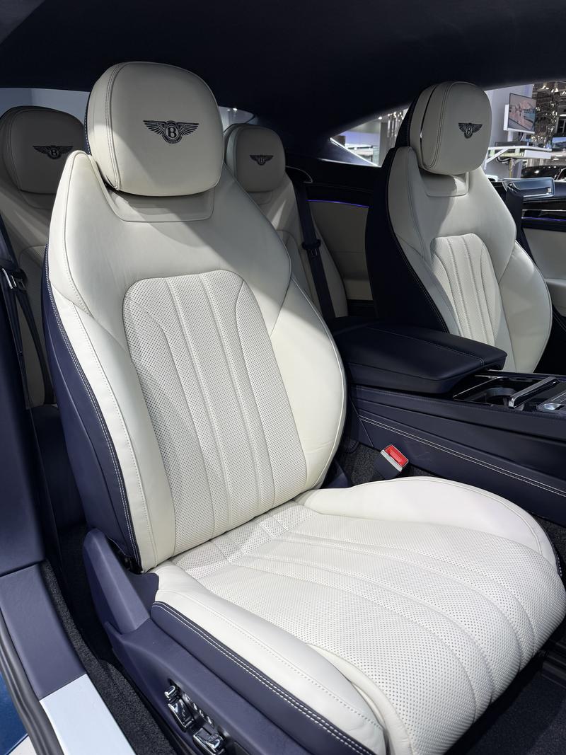 Bentley Continental GT, 2023 — фото 7 из 8
