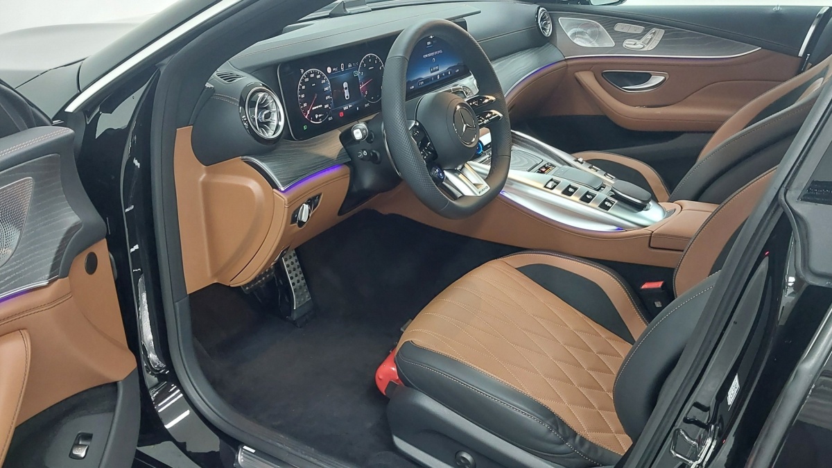 Mercedes-Benz AMG GT, 2025 — фото 9 из 12