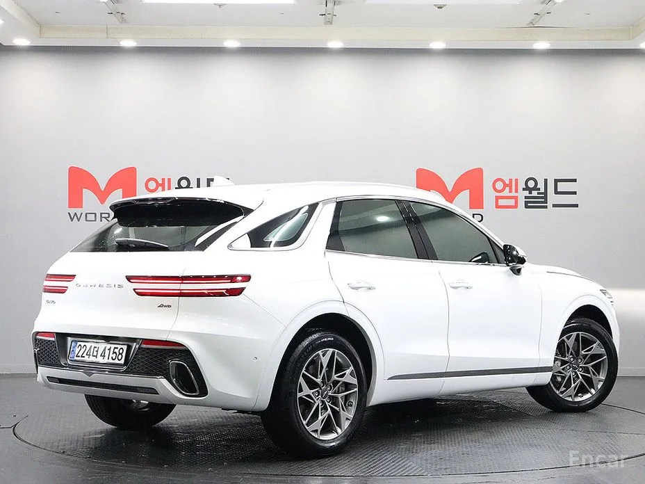Genesis GV70, 2023 — фото 3 из 12
