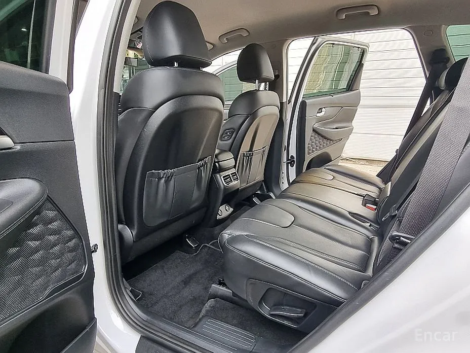 Hyundai Santa Fe, 2022 — фото 8 из 12