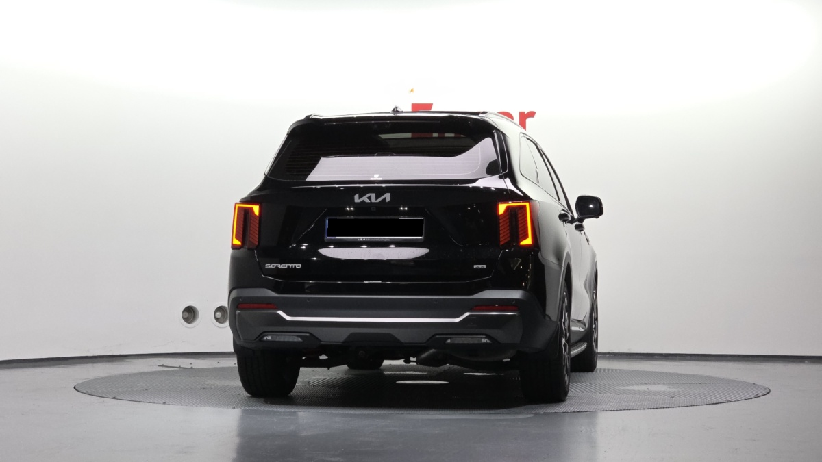 Kia Sorento, 2024 — фото 4 из 12