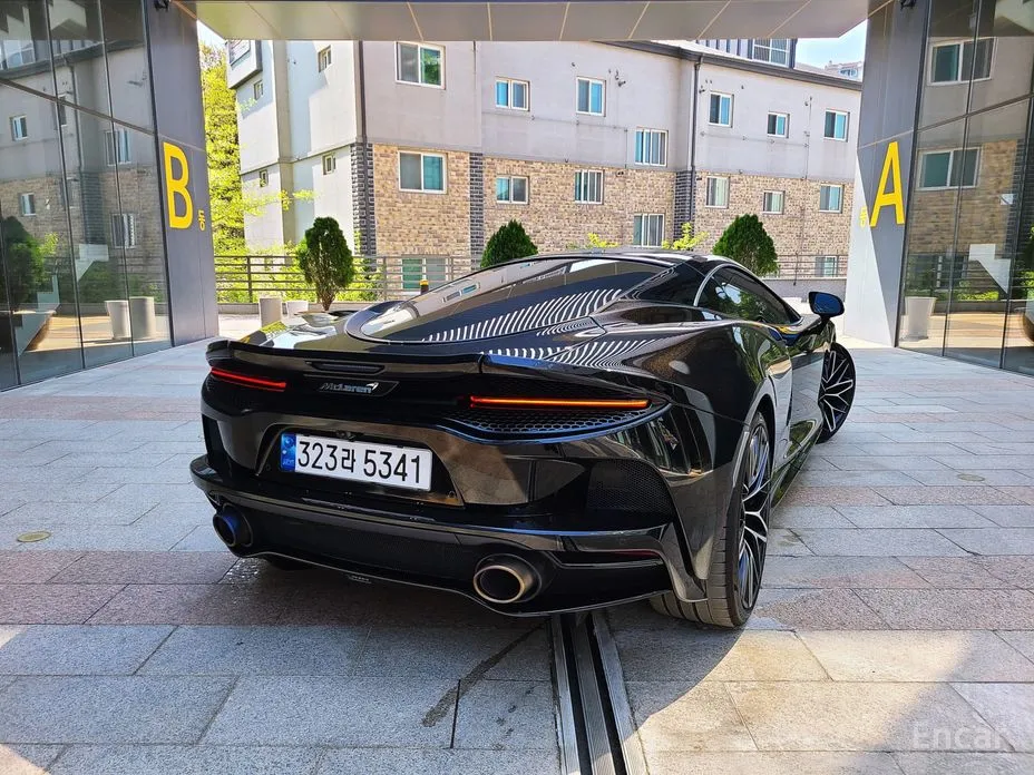 McLaren GT, 2021 — фото 5 из 12