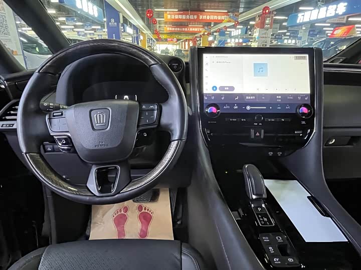 Toyota Vellfire, 2025 — фото 8 из 9
