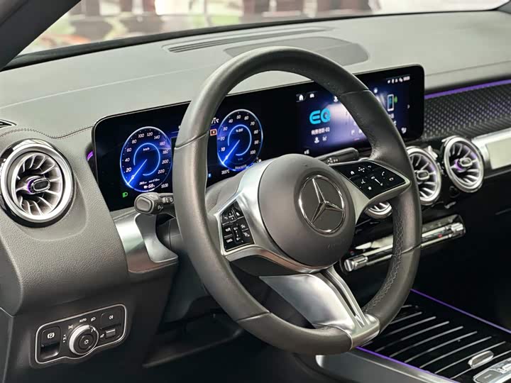 Mercedes-Benz EQB, 2024 — фото 7 из 12