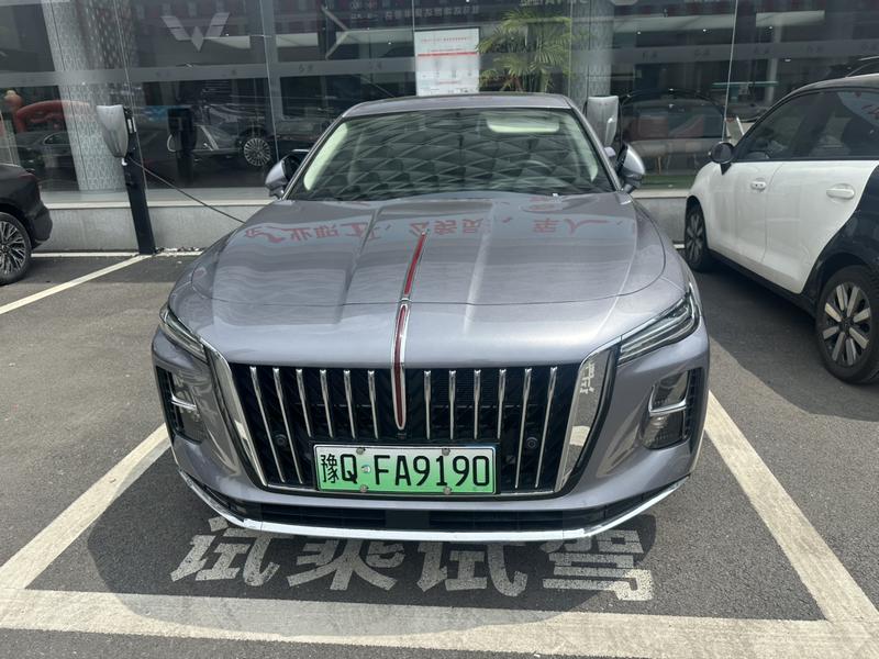 Hongqi H5 Hybrid, 2025 — фото 2 из 11