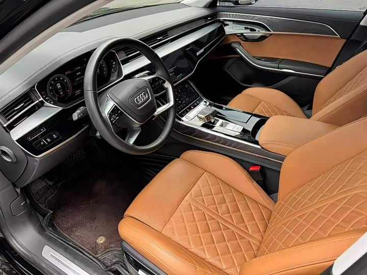 Audi A8, 2023 — фото 3 из 3