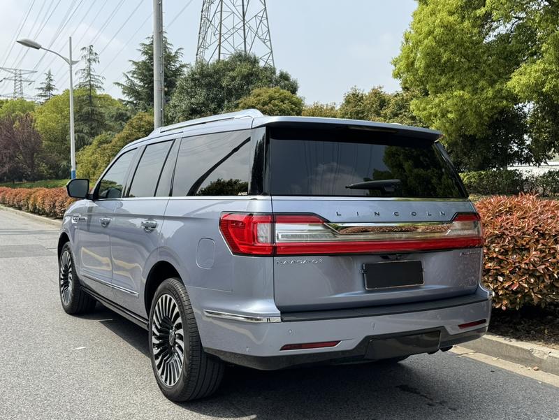 Lincoln Navigator, 2022 — фото 4 из 12