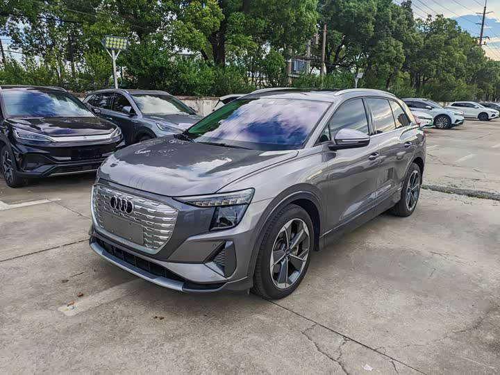 Audi Q5 e-tron, 2024 — фото 3 из 9