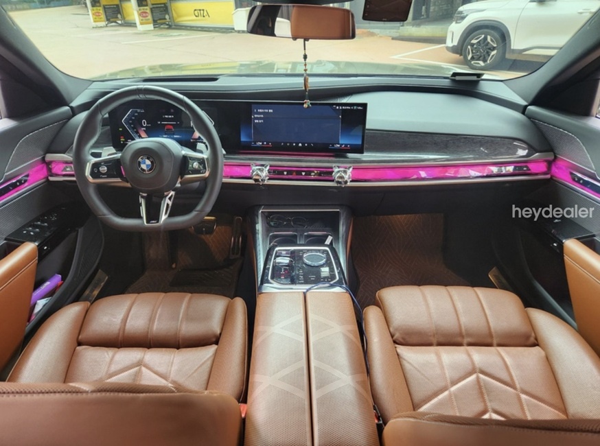 BMW 7 Series, 2024 — фото 6 из 12