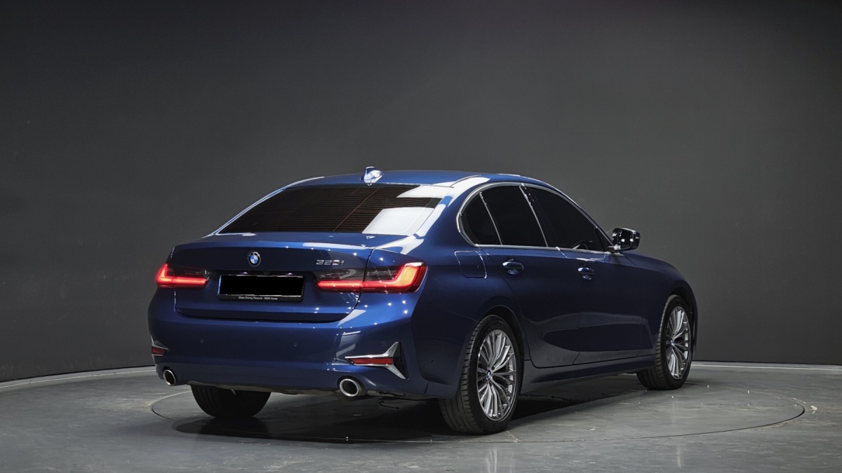BMW 3 Series, 2022 — фото 2 из 12