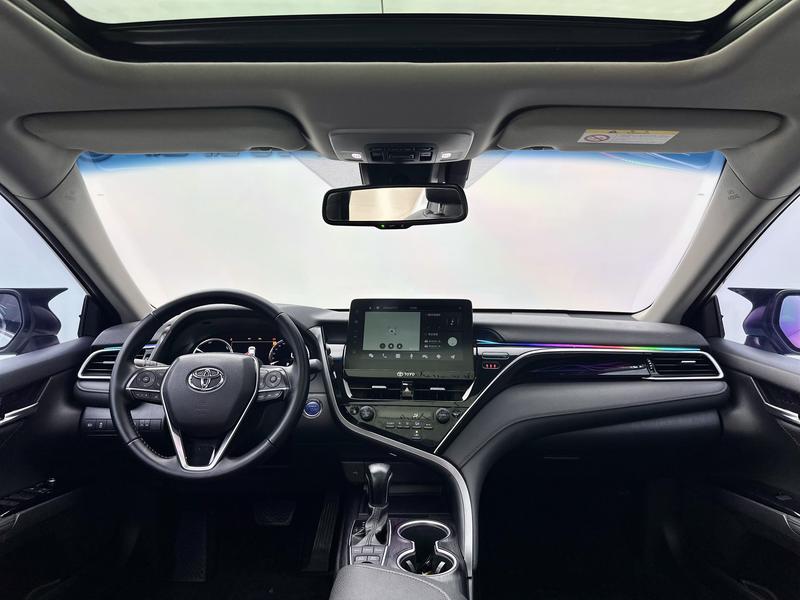Toyota Camry, 2021 — фото 9 из 12