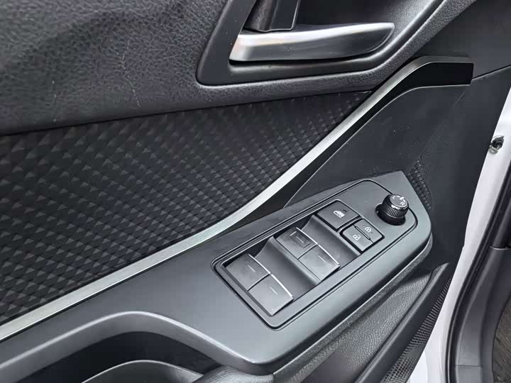 Toyota Izoa, 2023 — фото 5 из 9