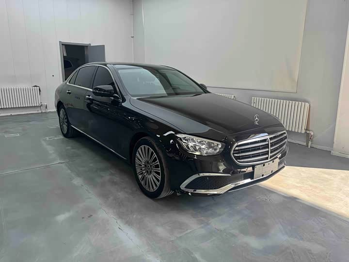 Mercedes-Benz E-Class, 2023 — фото 3 из 9