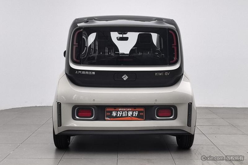 Baojun KiWi EV, 2022 — фото 3 из 12