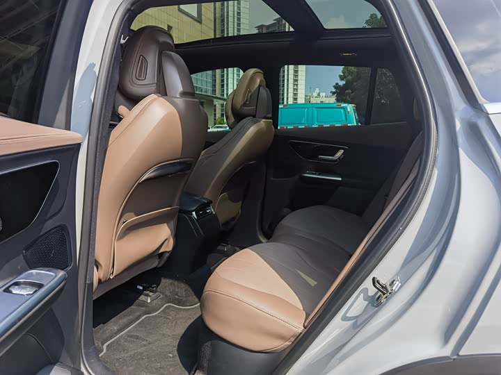 Mercedes-Benz EQE SUV, 2023 — фото 6 из 9