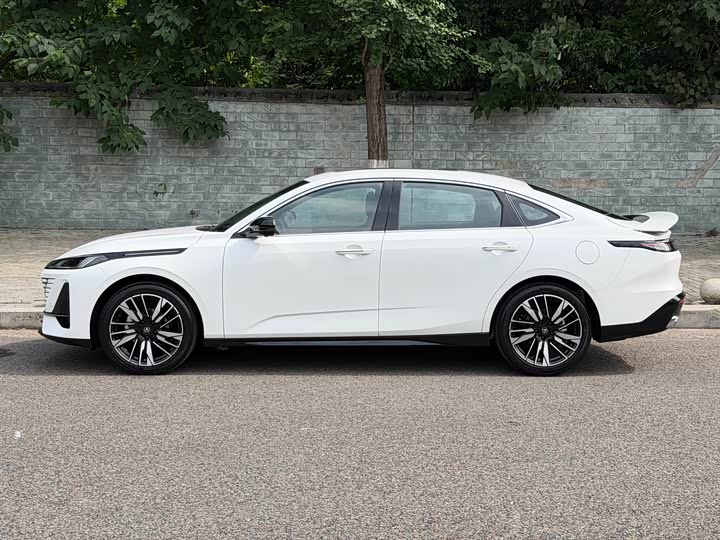 Changan Eado Plus, 2025 — фото 2 из 9
