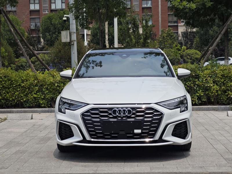 Audi A3, 2023 — фото 2 из 12