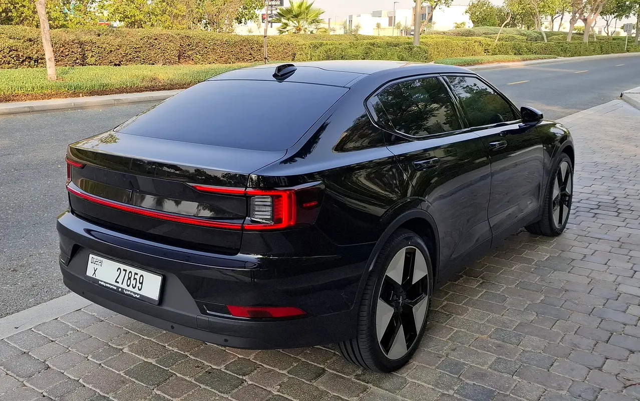 Polestar 2, 2023 — фото 4 из 10