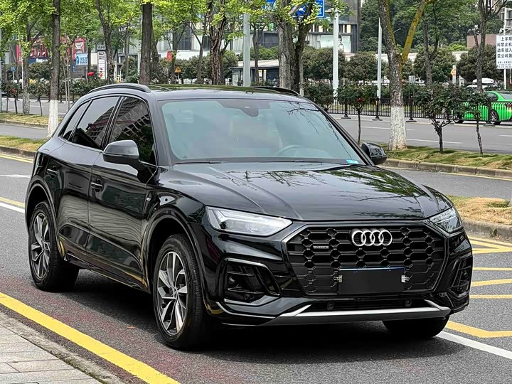 Audi Q5L, 2023 — фото 3 из 9
