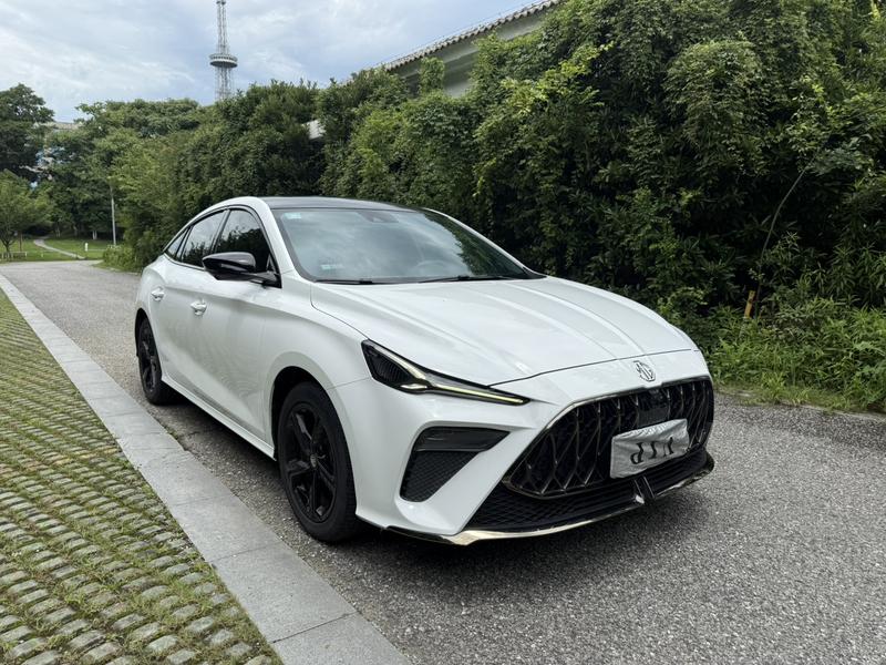 MG Motor 5 Scorpio, 2022 — фото 3 из 12