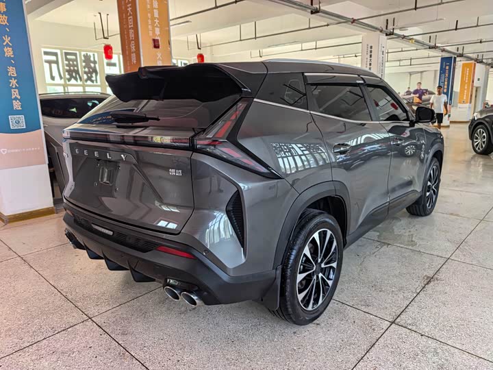 Geely Atlas, 2025 — фото 6 из 9