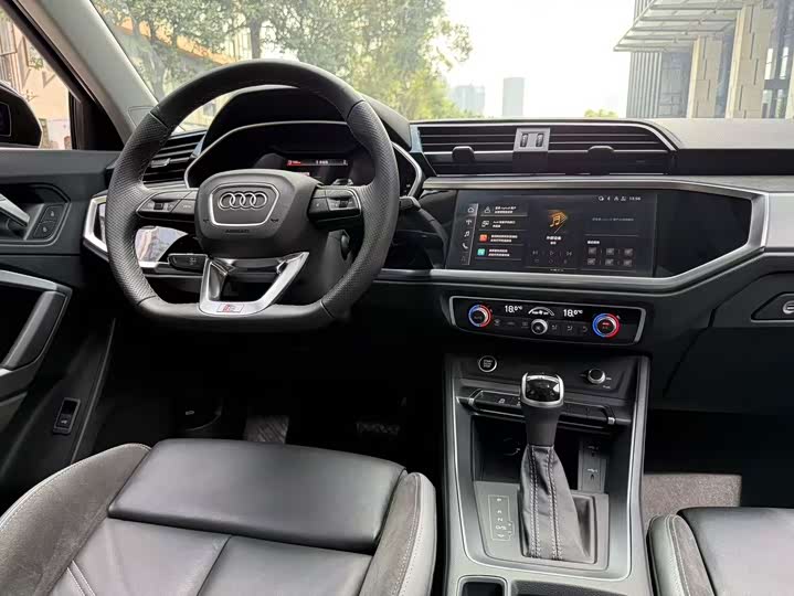 Audi Q3 Sportback, 2022 — фото 8 из 9