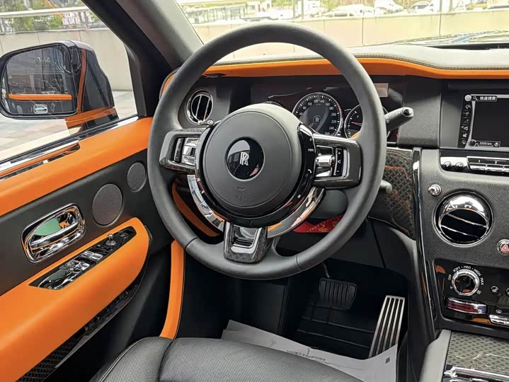 Rolls-Royce Cullinan, 2023 — фото 7 из 9