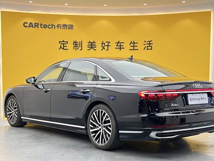 Audi A8, 2023 — фото 6 из 9