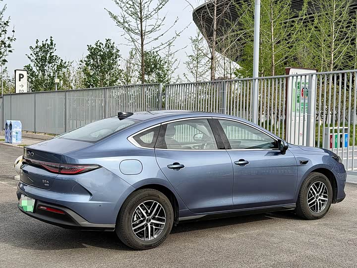 BYD Seal 05 DM-i Hybrid, 2025 — фото 5 из 9