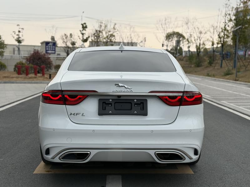 Jaguar XF L, 2022 — фото 5 из 12