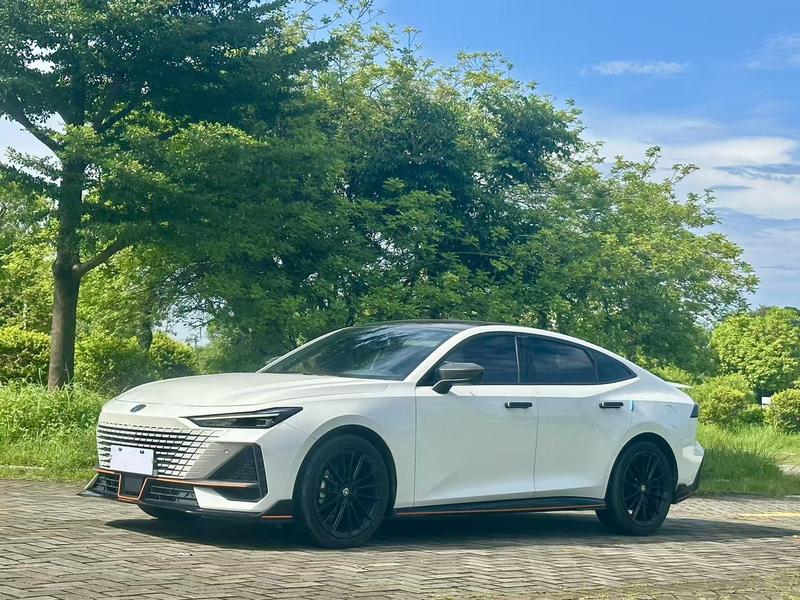 Changan UNI-V, 2023 — купить в Нижнем Новгороде под ключ