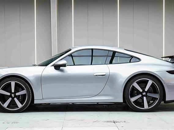 Porsche 911, 2025 — фото 7 из 9