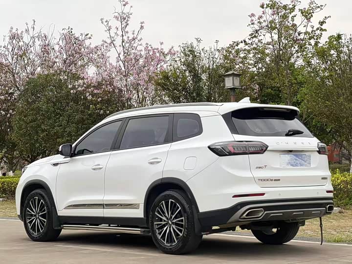 Chery Tiggo 8 Plus, 2022 — фото 4 из 9