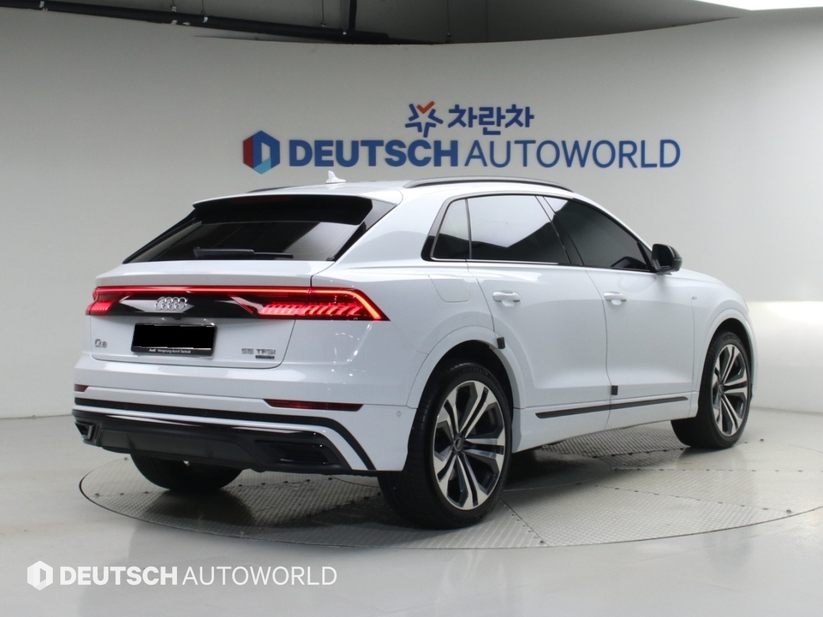 Audi Q8, 2023 — фото 2 из 12