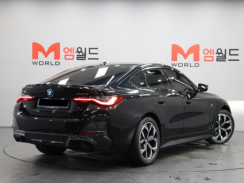 BMW i4, 2024 — фото 2 из 12