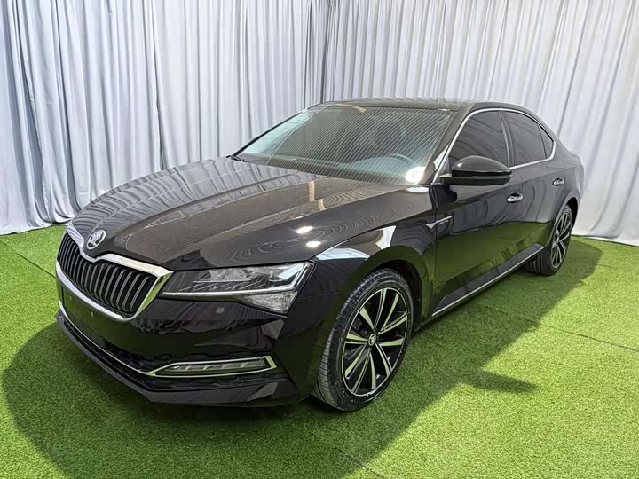 Skoda Superb, 2023 — купить в Тамбове под ключ