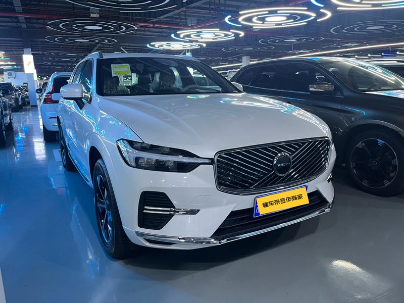 Volvo XC60, 2026 — фото 3 из 11