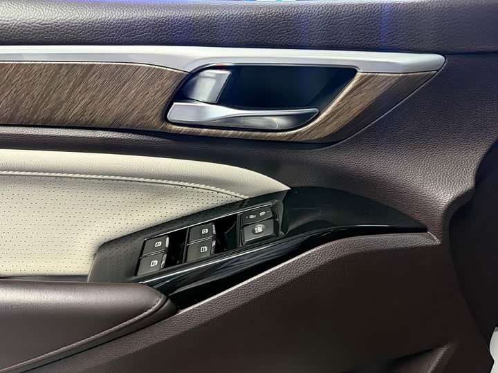GAC Trumpchi M8, 2022 — фото 5 из 9