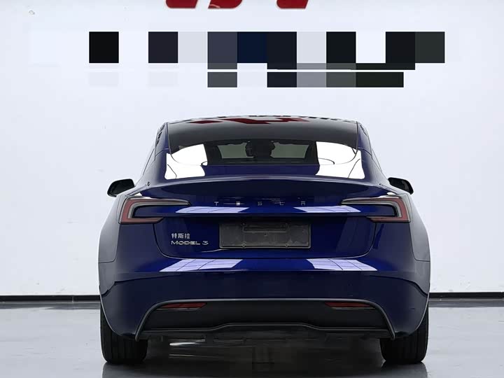 Tesla Model 3, 2023 — фото 9 из 9