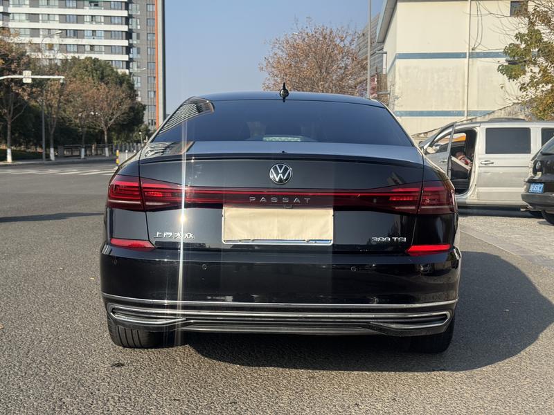 Volkswagen Passat, 2023 — фото 5 из 12
