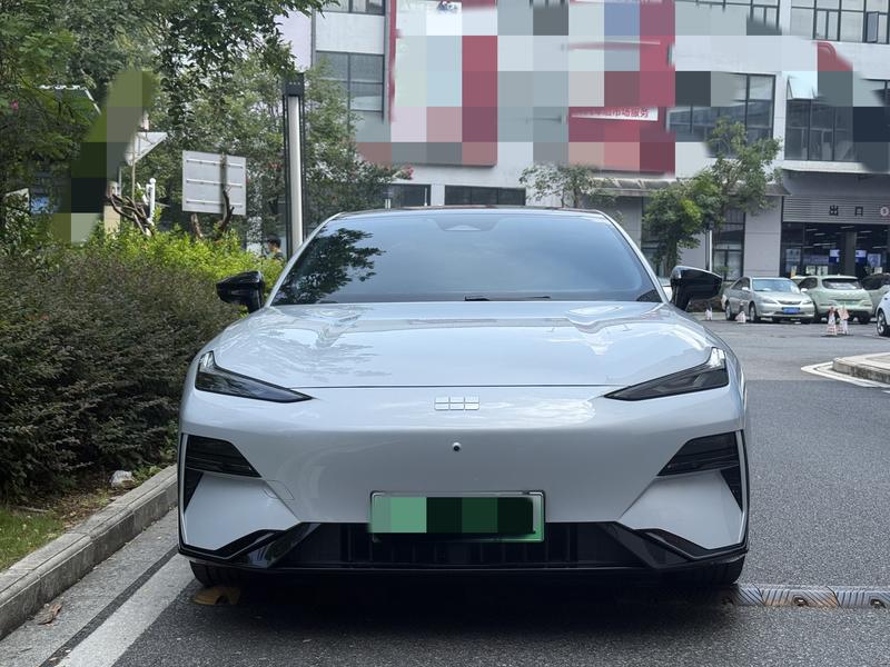 Geely Galaxy E8, 2024 — фото 2 из 11