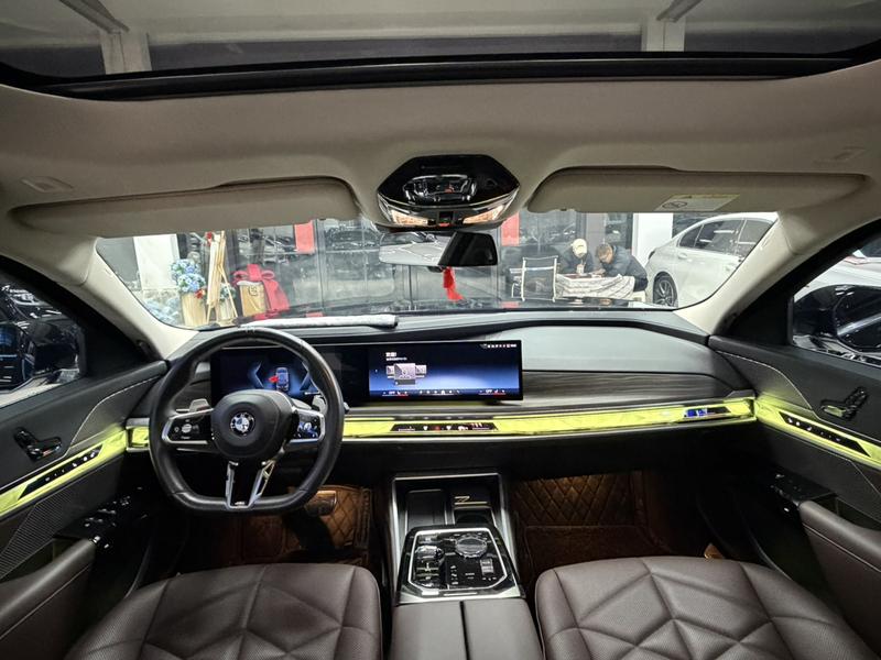BMW 7 Series, 2023 — фото 7 из 10