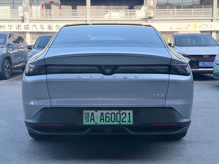 BAIC Arcfox Alpha S5, 2024 — фото 5 из 9