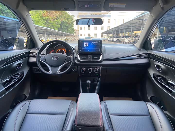 Toyota Yaris L Hatchback, 2022 — фото 9 из 9