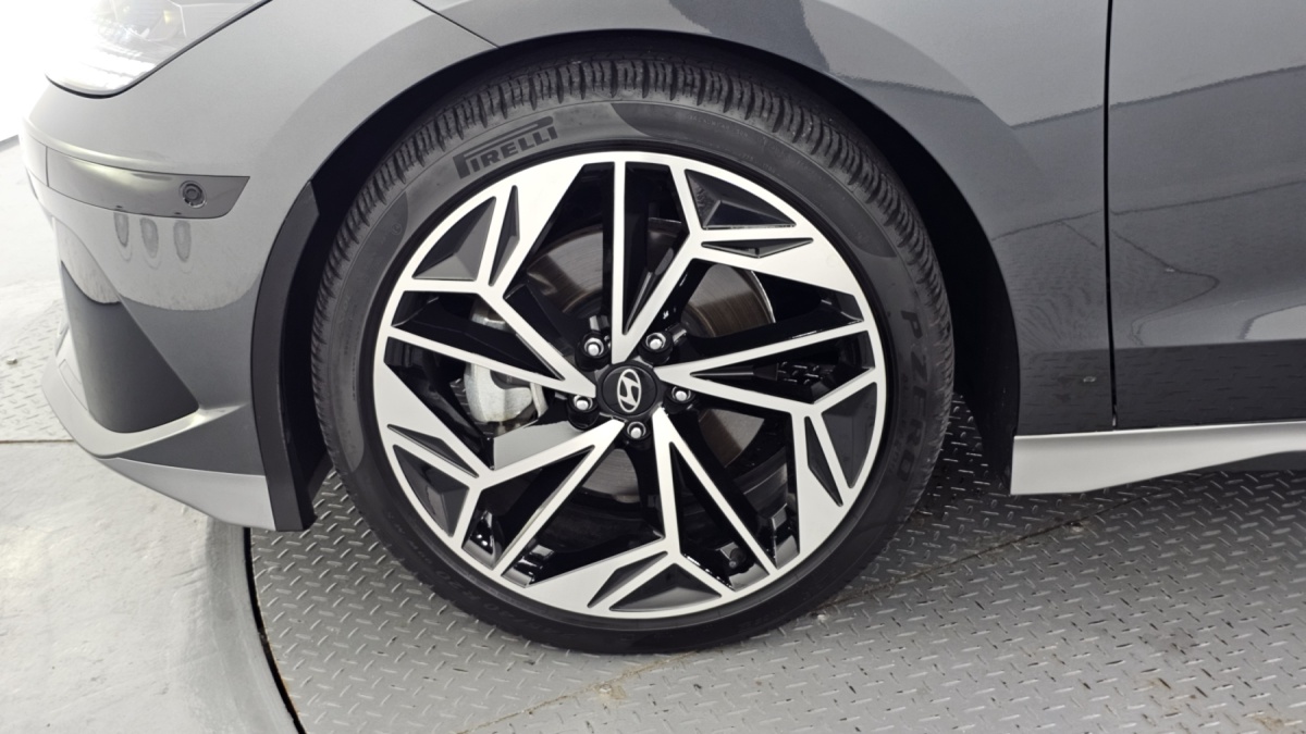 Hyundai Ioniq 6, 2022 — фото 5 из 12