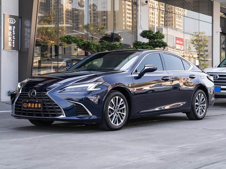 Lexus ES, 2025 — купить в Смоленске под ключ