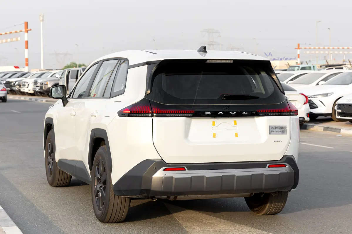 Toyota Rav 4, 2026 — фото 6 из 10